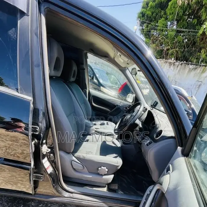 Toyota RAV4 2001 Black