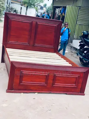 5/6 Mbao Ngumuu Kabisa Ni Used Kidogo