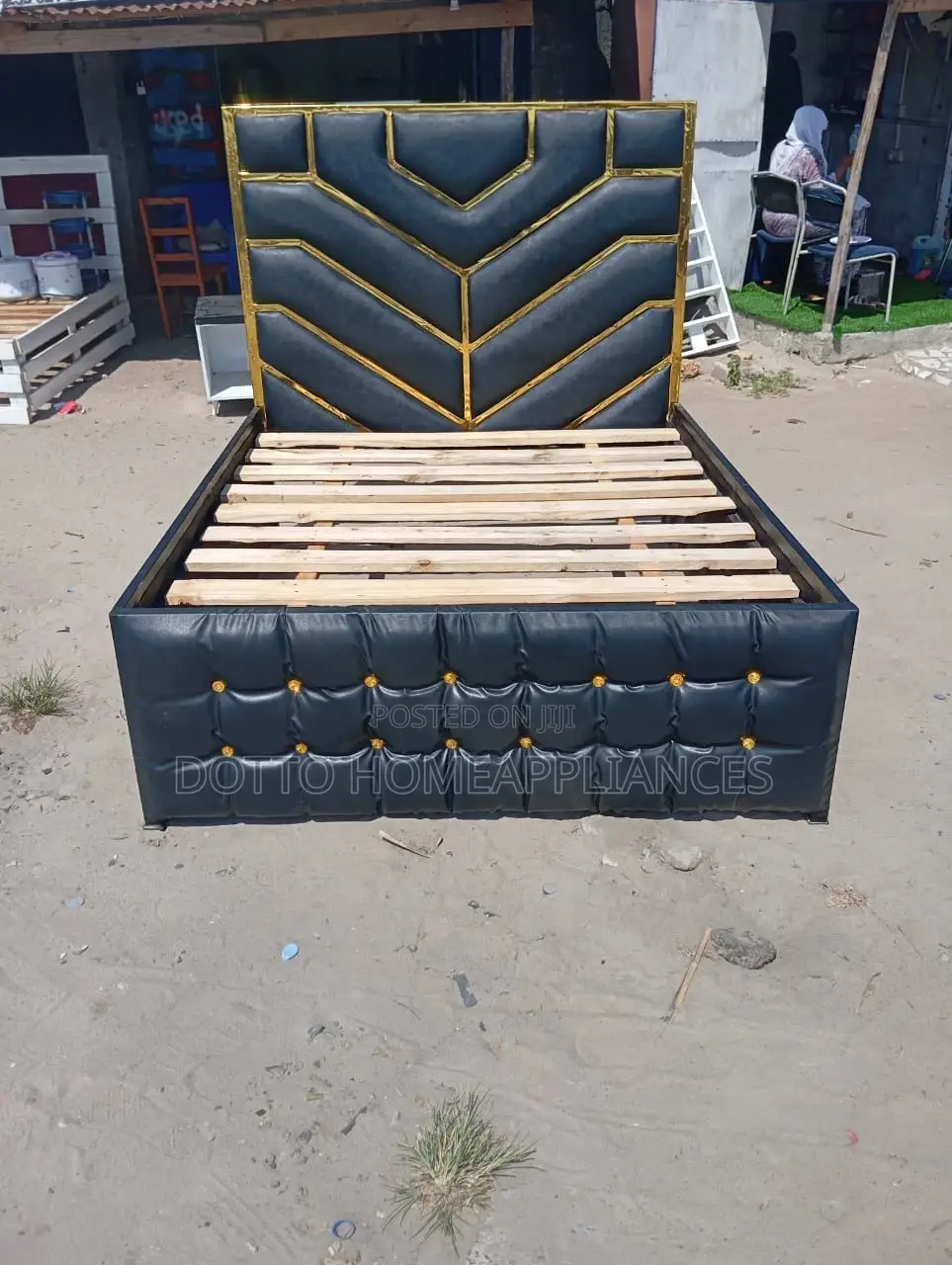 Black Sofa Bed Ya Kisasa Sana