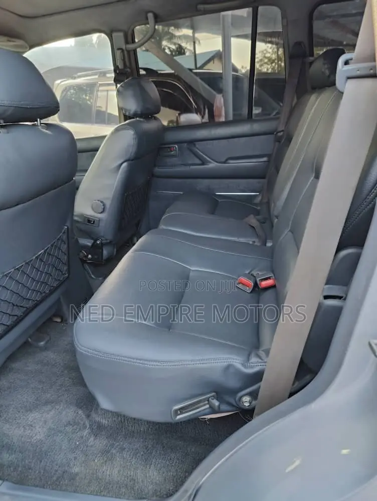 Toyota Land Cruiser 1994 Gray