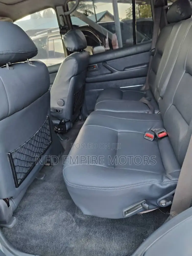 Toyota Land Cruiser 1994 Gray