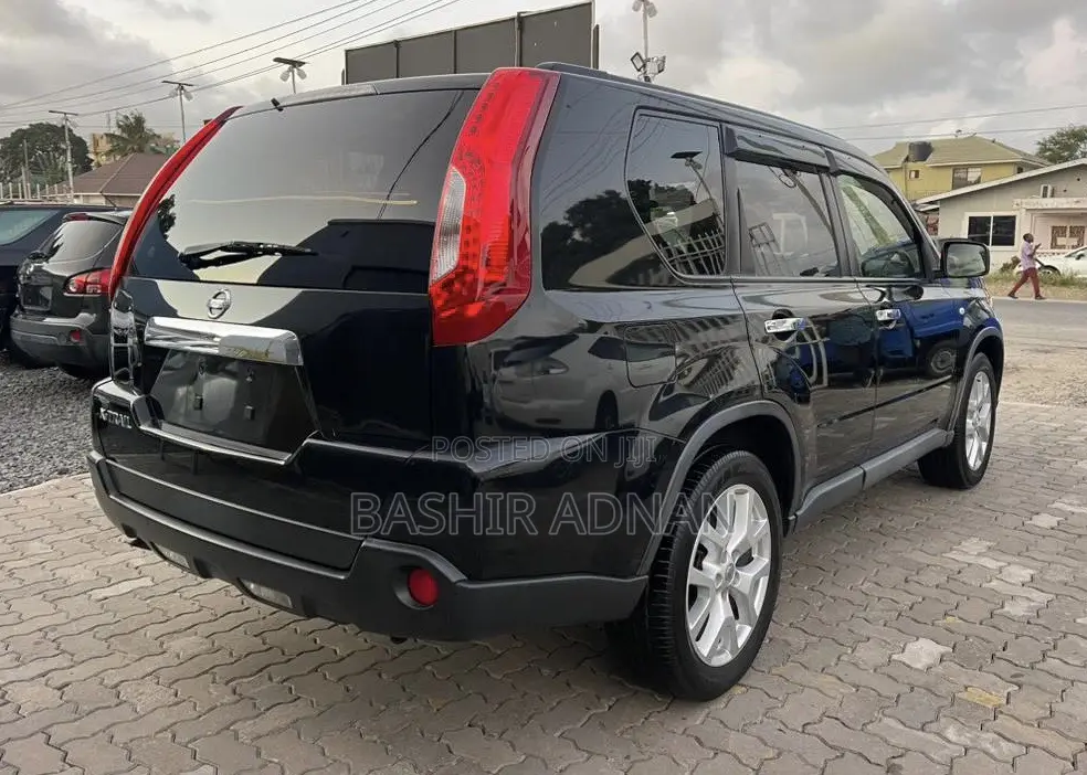 Nissan X-Trail 2013 Black