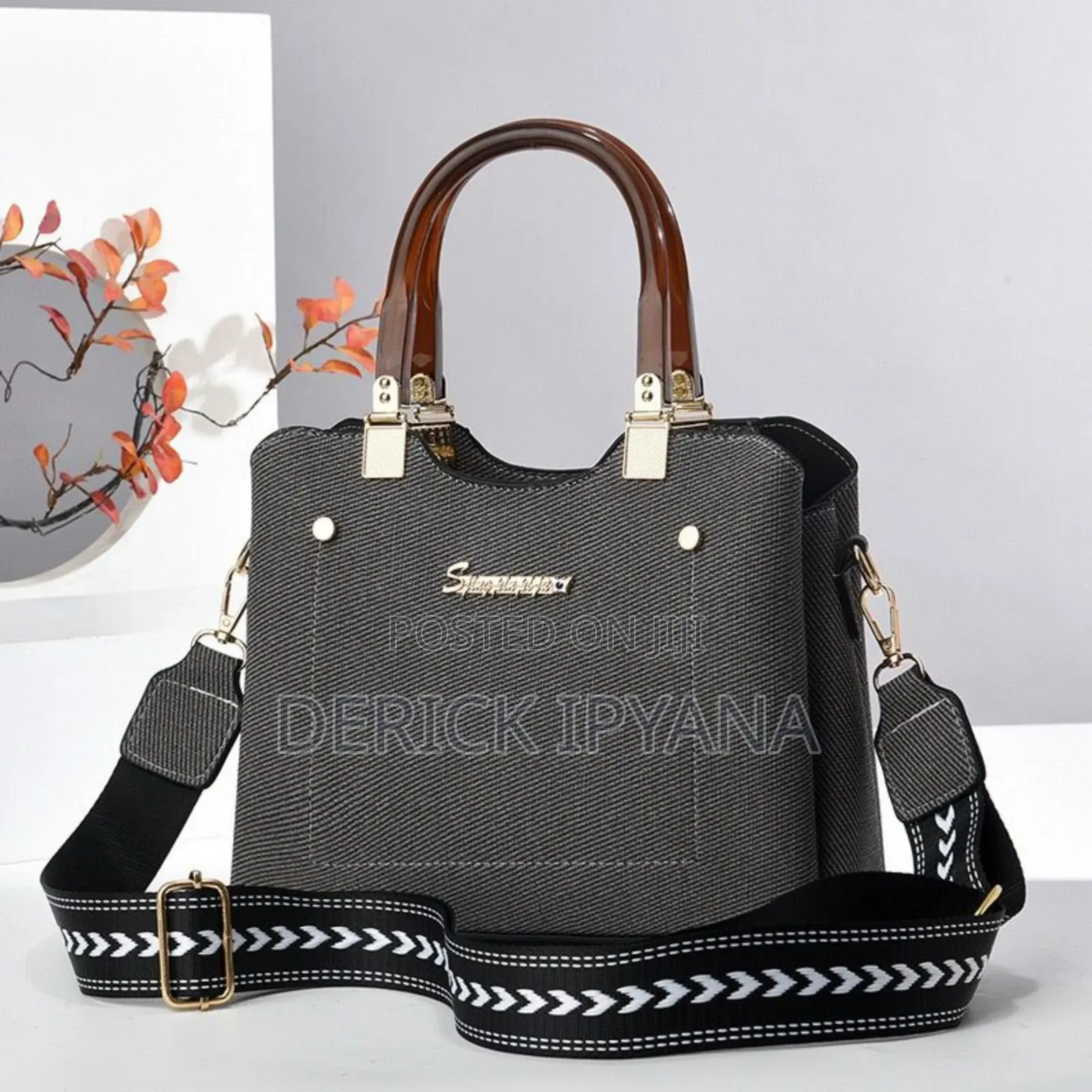 Medium Handbag