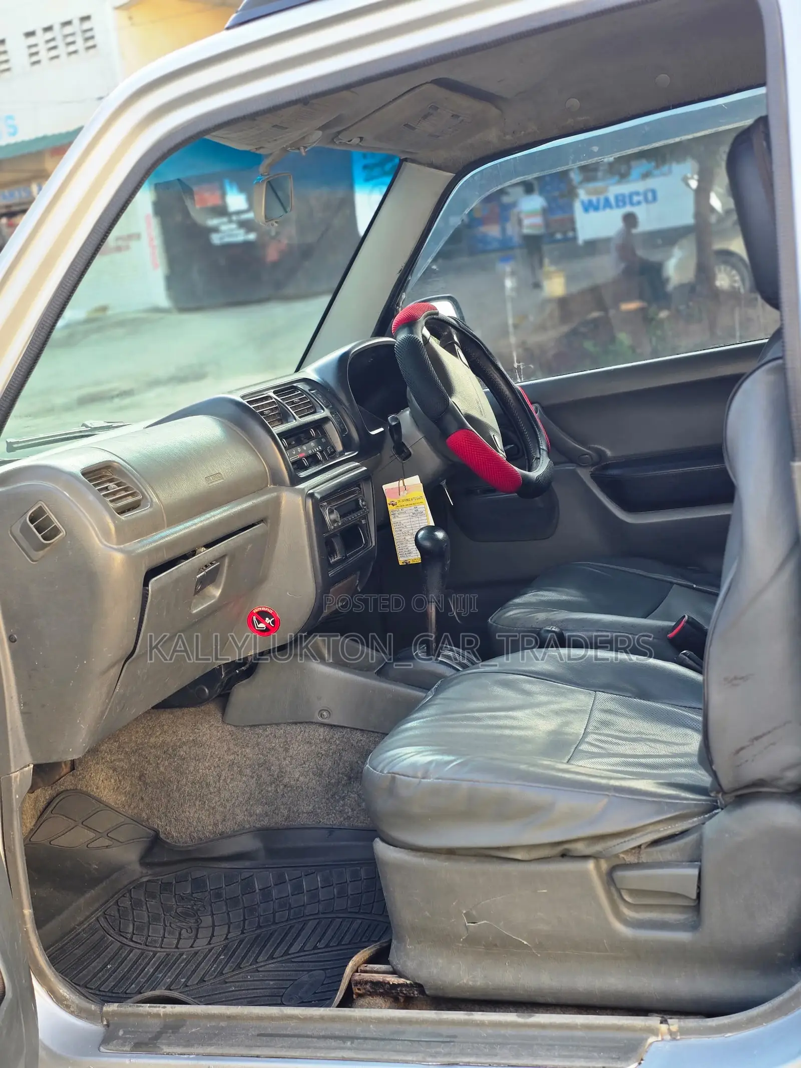 Suzuki Jimny 2000 Silver