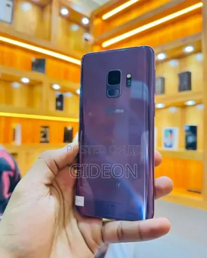 Samsung Galaxy S9 Plus 64 GB Gold