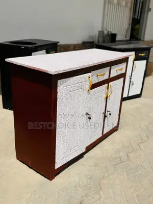 Kitchen Cabinet Milango Mitatu Rangi Nyeupe Ba Na Brown