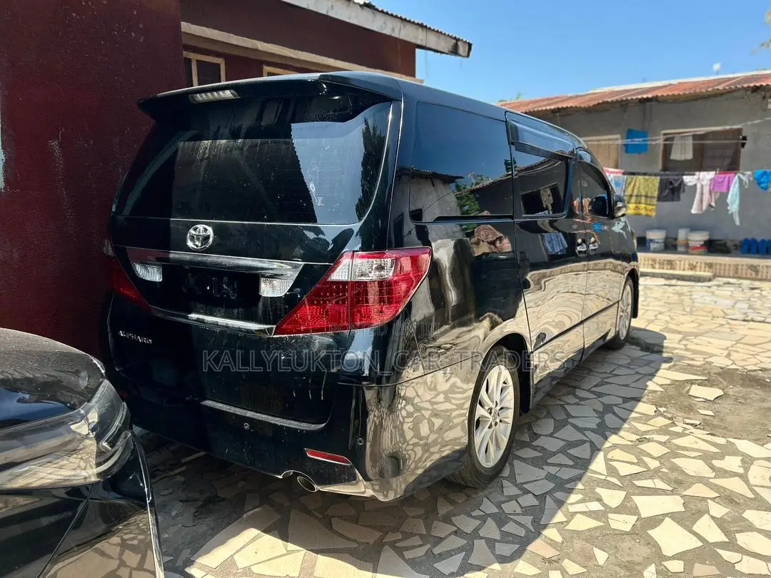 Toyota Alphard 2020 Black