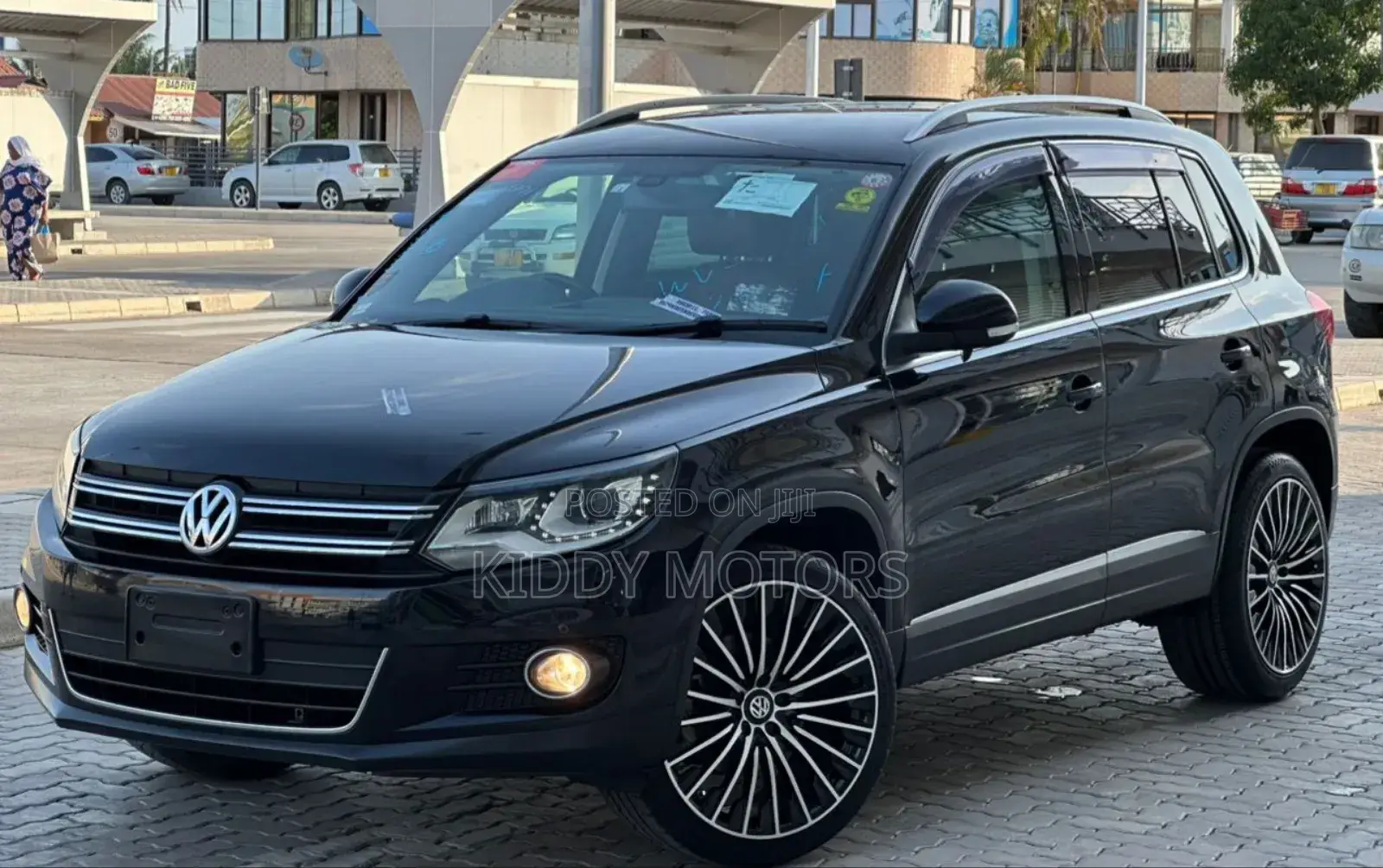Volkswagen Tiguan 2012 Black