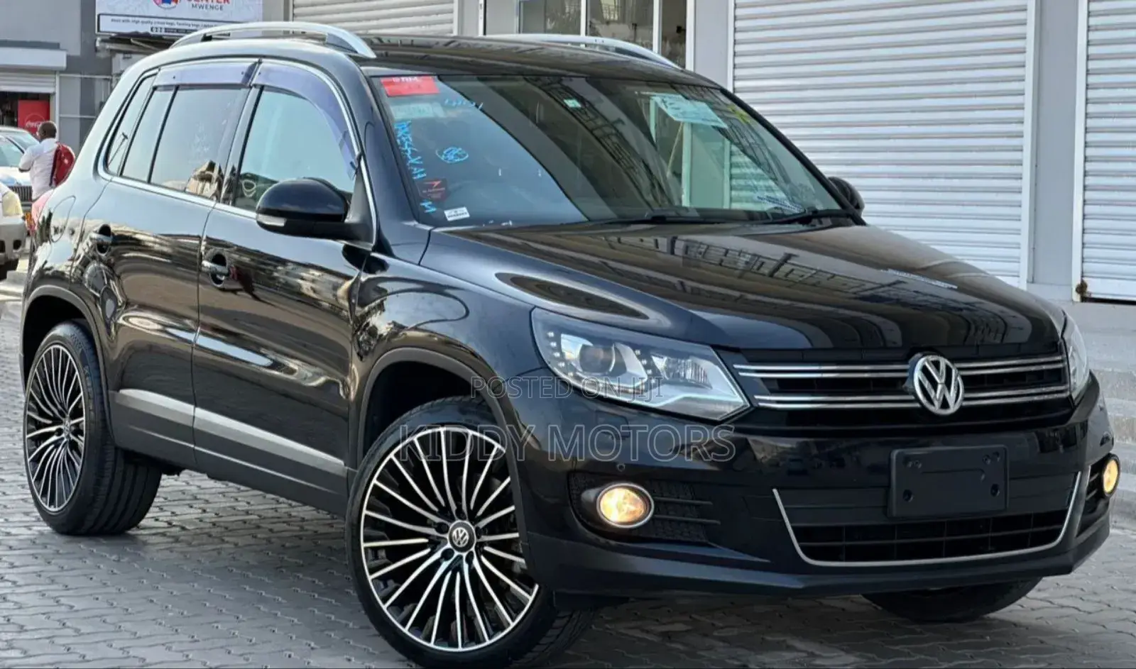 Volkswagen Tiguan 2012 Black