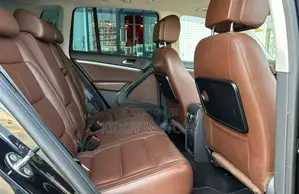 Volkswagen Tiguan 2012 Black