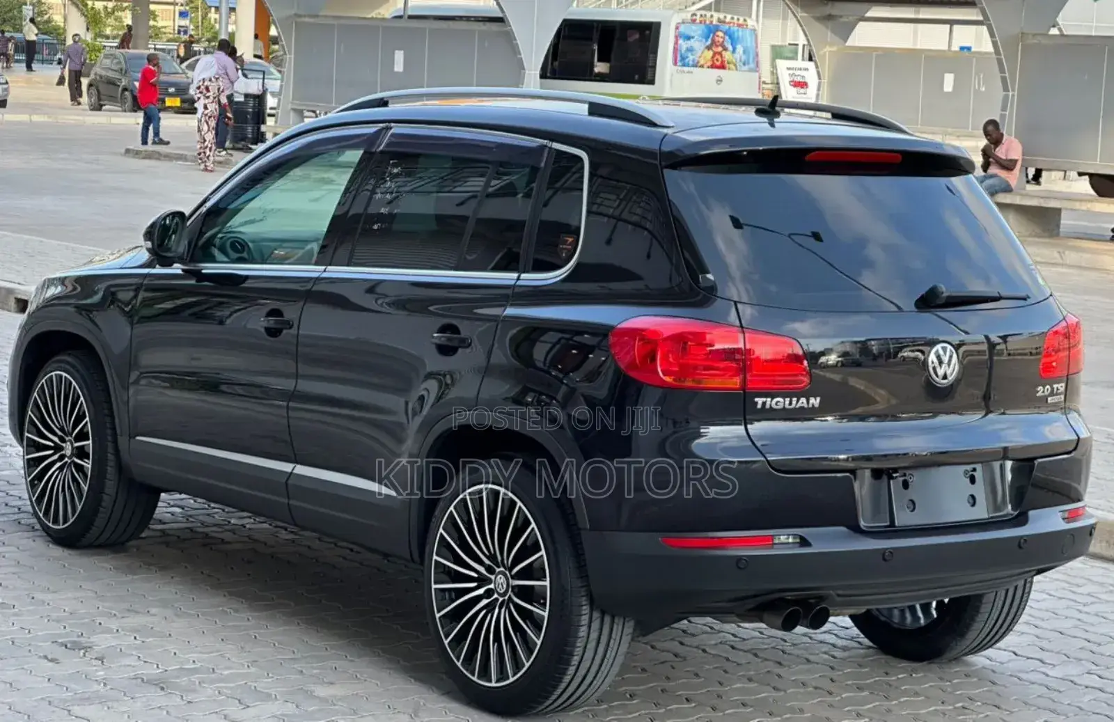 Volkswagen Tiguan 2012 Black