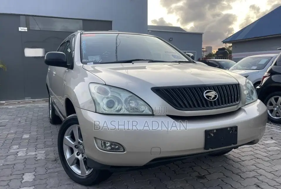 Toyota Harrier 2.4 2005 Gold
