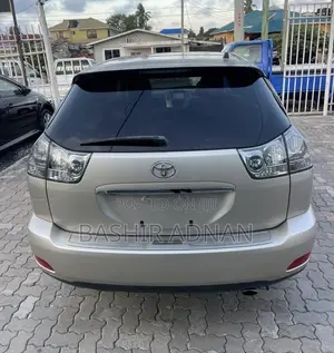 Toyota Harrier 2.4 2005 Gold