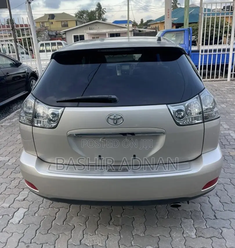 Toyota Harrier 2.4 2005 Gold