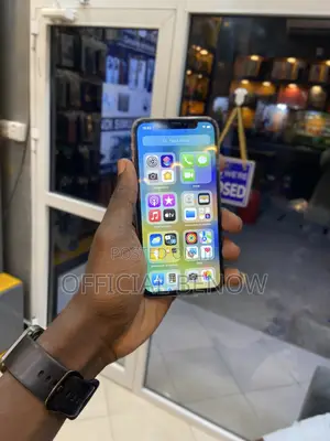 Apple iPhone X 64 GB White