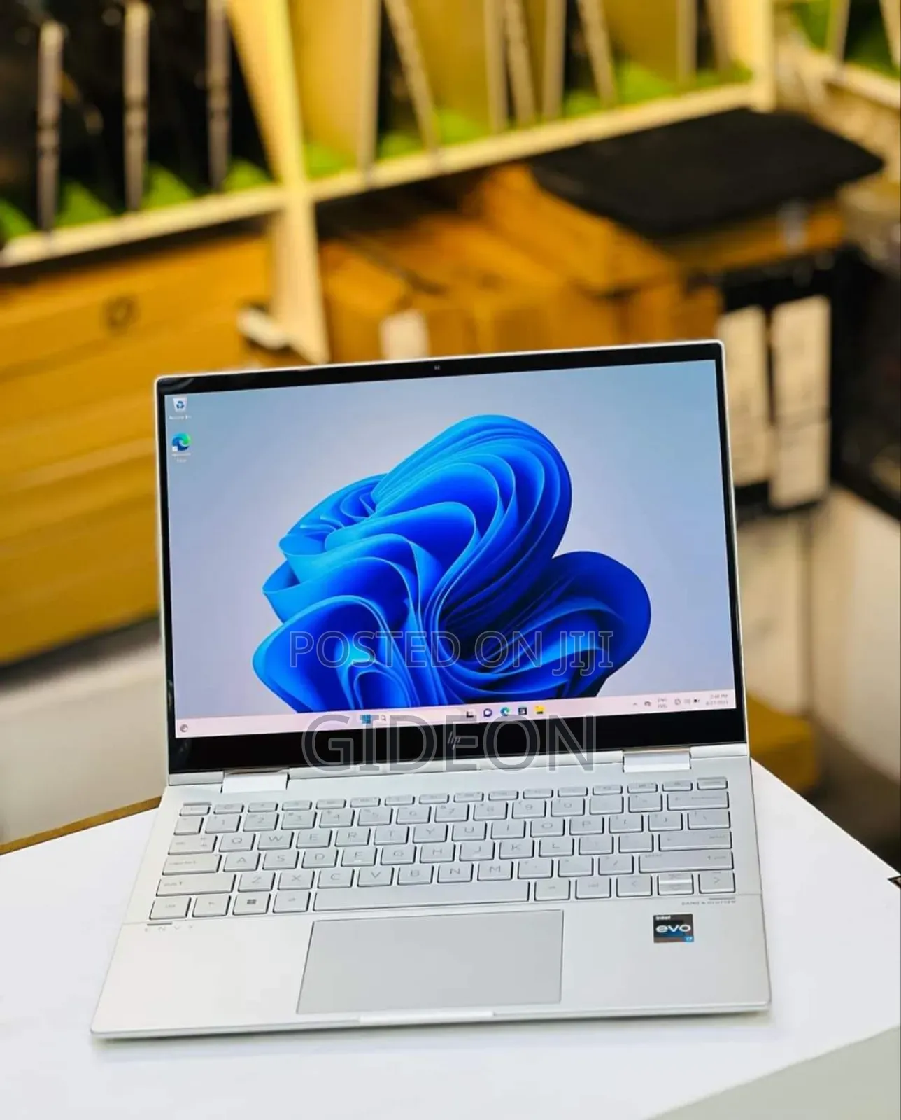 New Laptop HP Envy 13 16GB Intel Core i7 SSD 1T