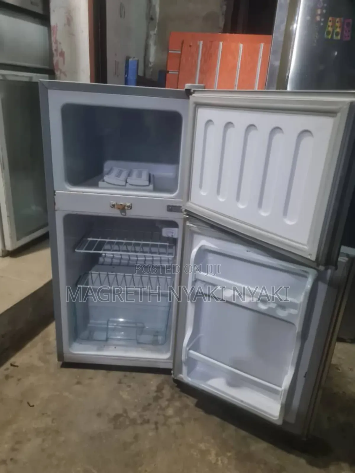 Nauza Friji Mr Uk Liter 40