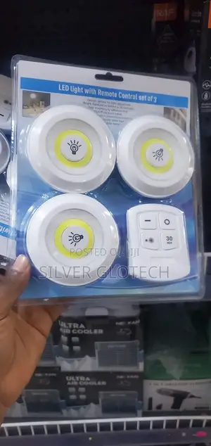 Taa Za Kuweka Kwenye Kabati Seti Yake Ziko Tatu