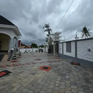 4bdrm House in Goba Makongo Road, Kinondoni for sale