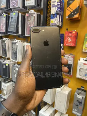 Apple iPhone 7 Plus 32 GB Black