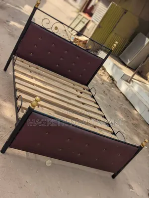 Kitanda Bed Sofa Ya Chuma