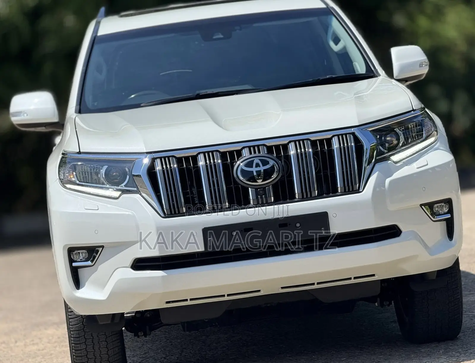Toyota Land Cruiser Prado 2023 White