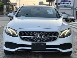 Mercedes-Benz E200 2016 White