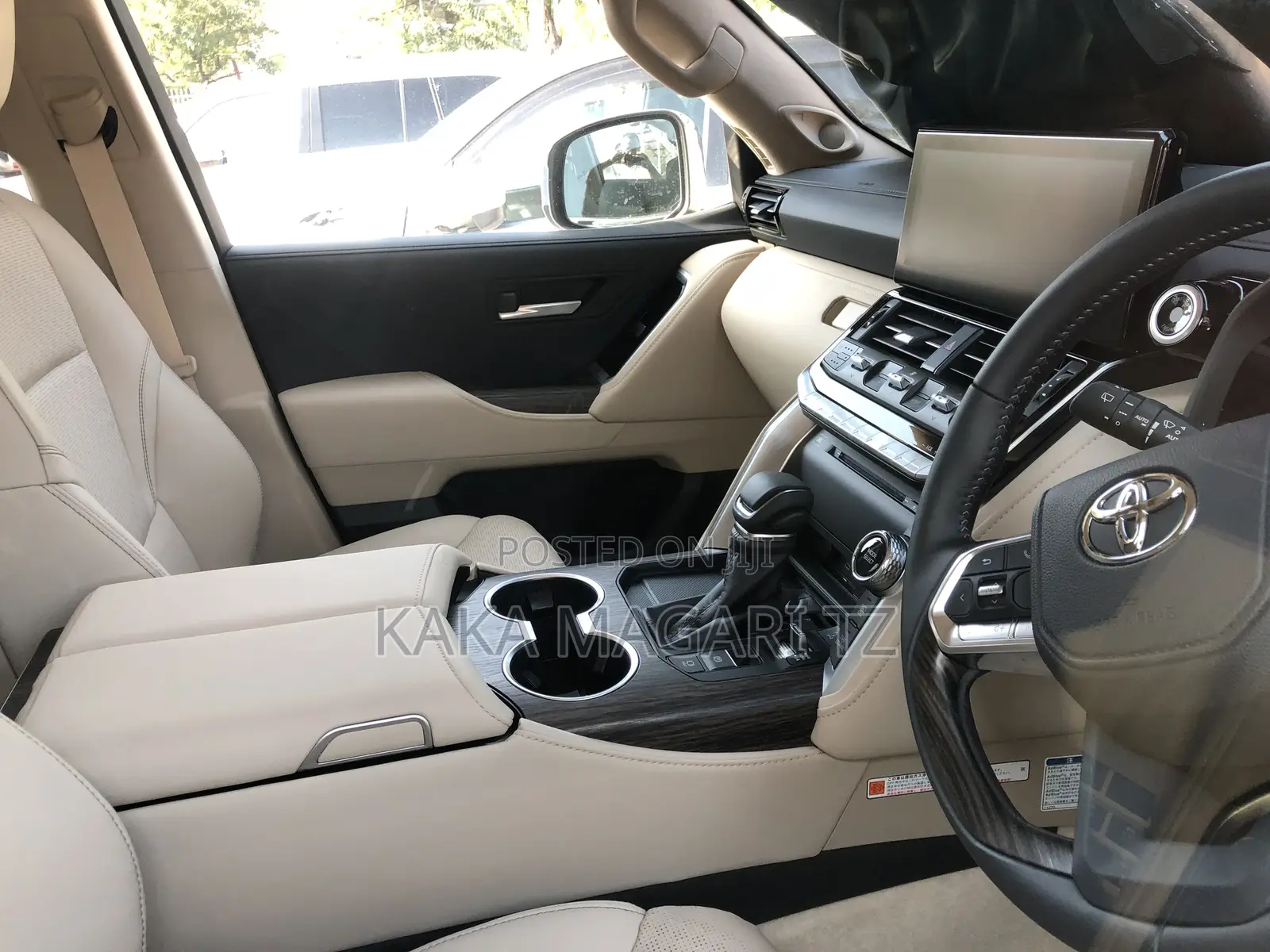 Toyota Land Cruiser 2023 Pearl
