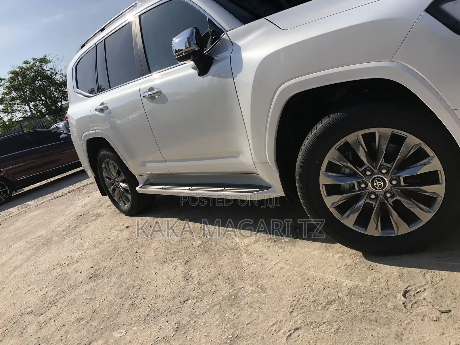 Toyota Land Cruiser 2023 Pearl