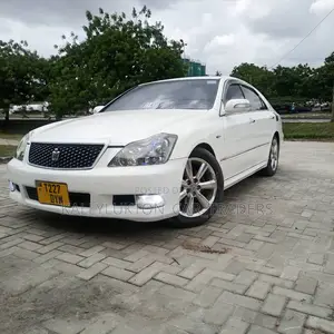 Toyota Crown 2008 White