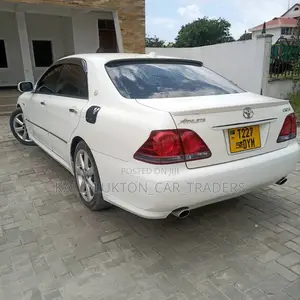 Toyota Crown 2008 White