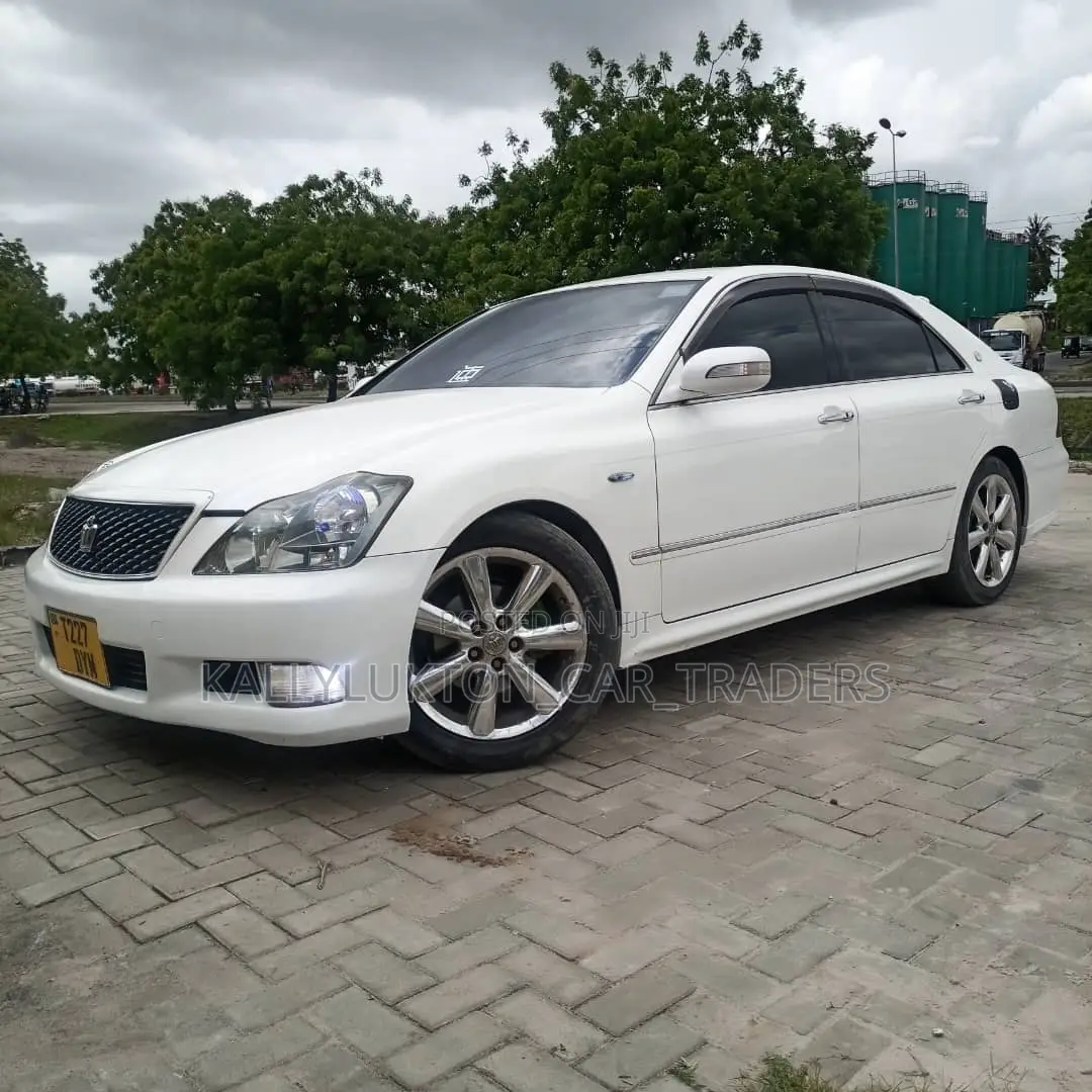 Toyota Crown 2008 White