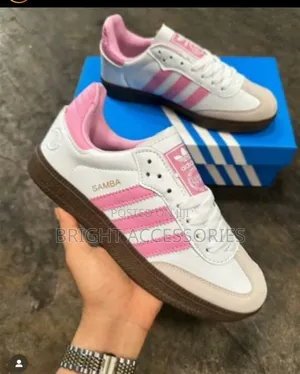 Sneakers/Converse