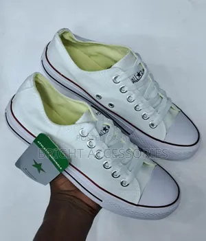 Sneakers/Converse