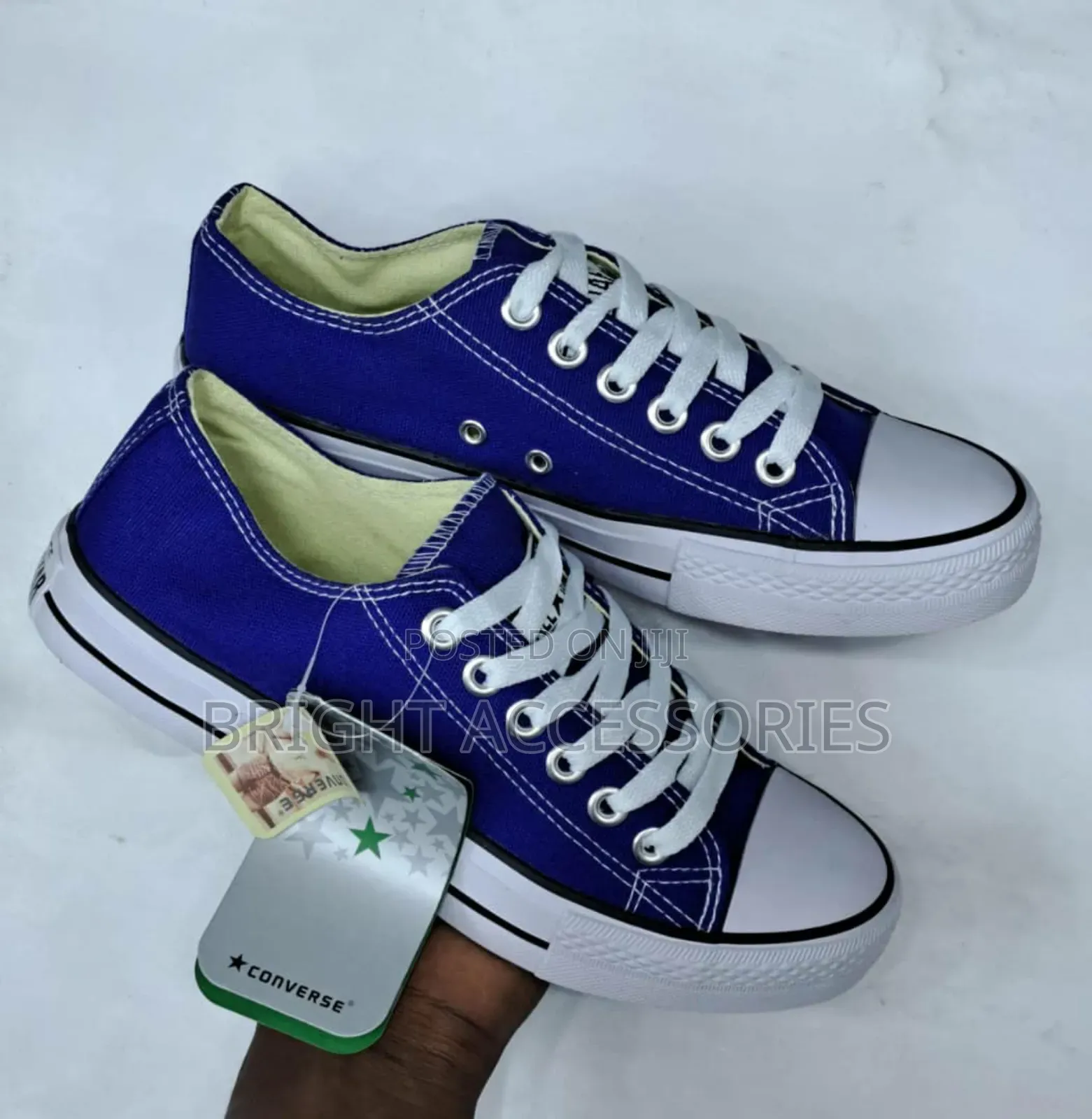 Sneakers/Converse