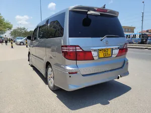 Toyota Alphard 2006 Silver