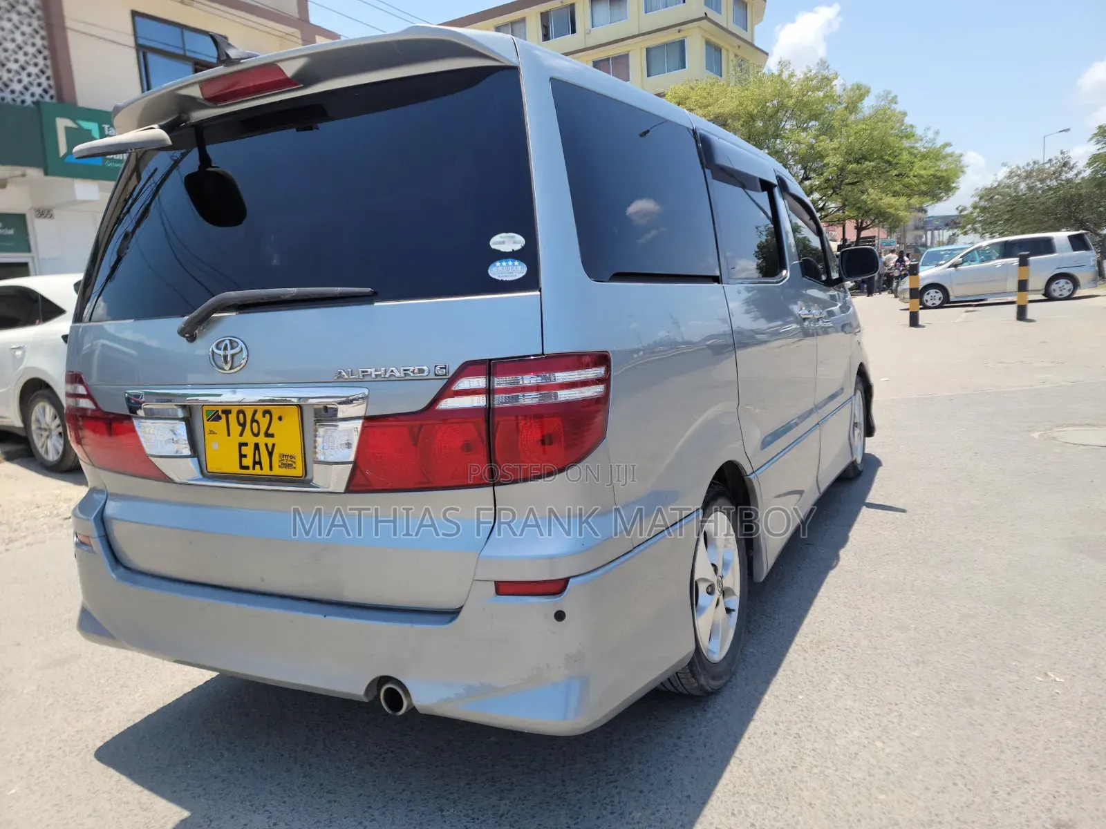 Toyota Alphard 2006 Silver
