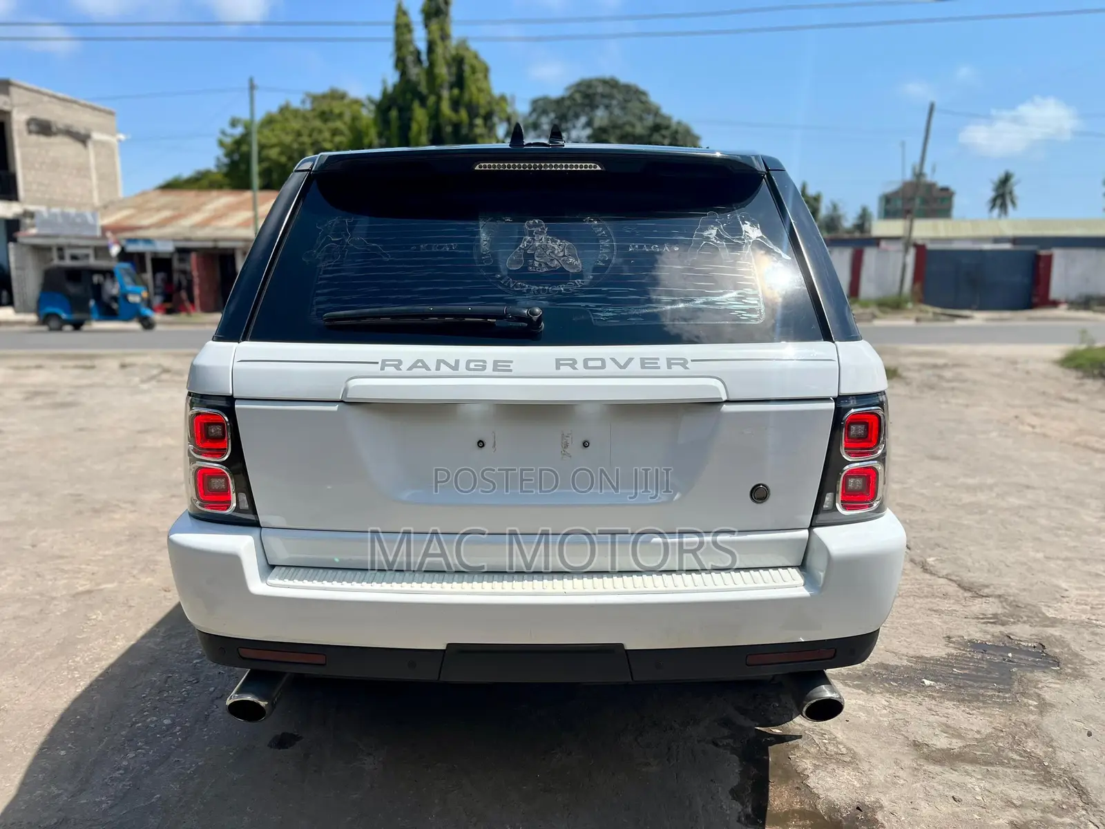 Land Rover Range Rover Sport 2011 White