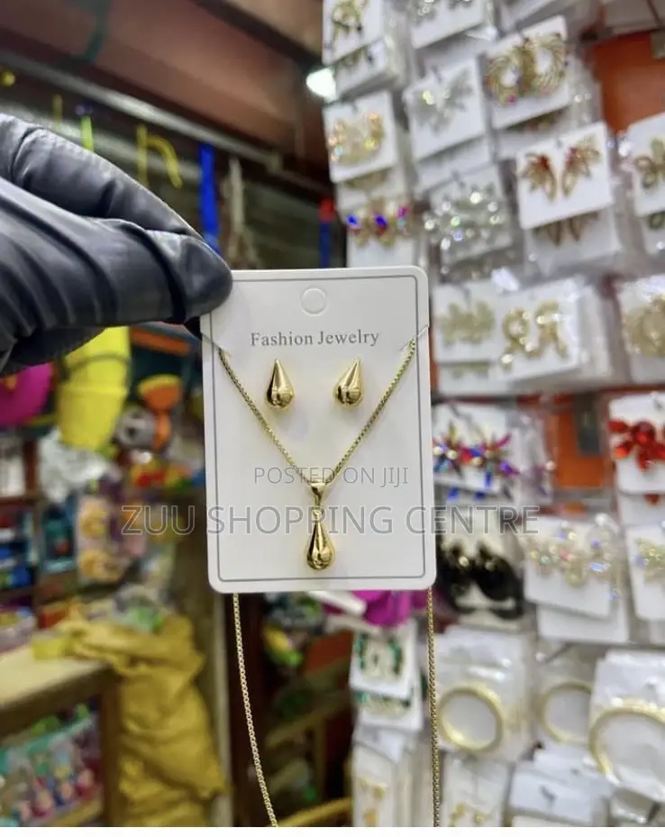 Set Necklace and Earring