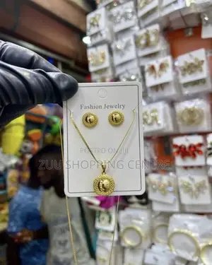 Set Necklace and Earring