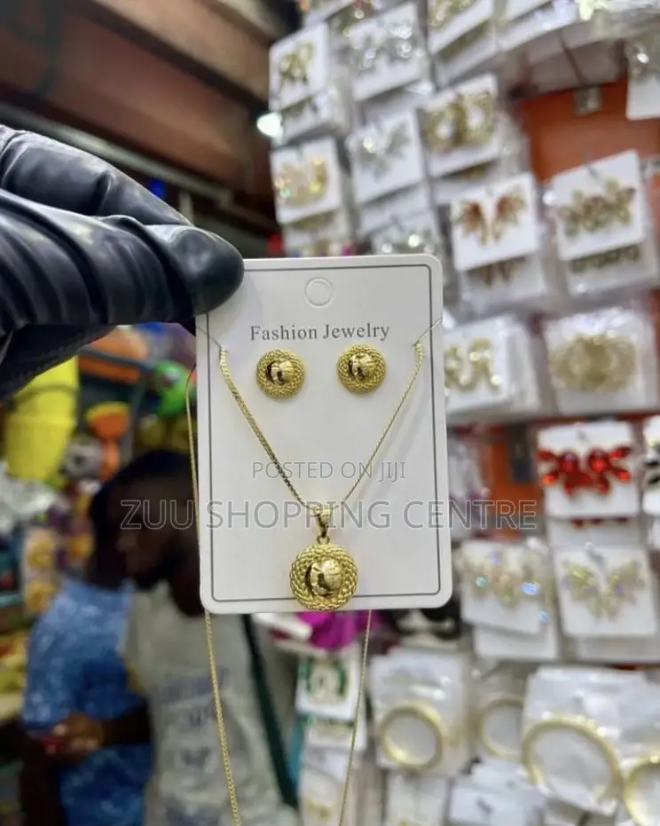 Set Necklace and Earring
