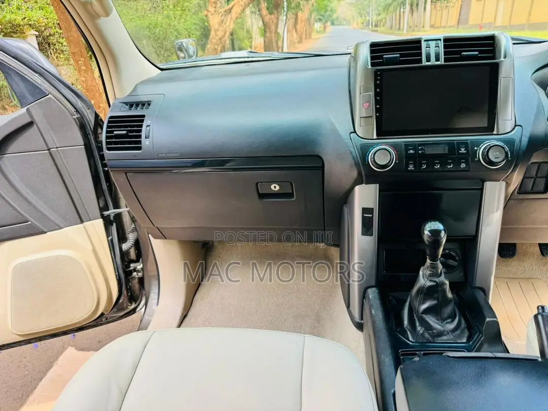 Toyota Land Cruiser Prado 3.0 TD 2012 Beige
