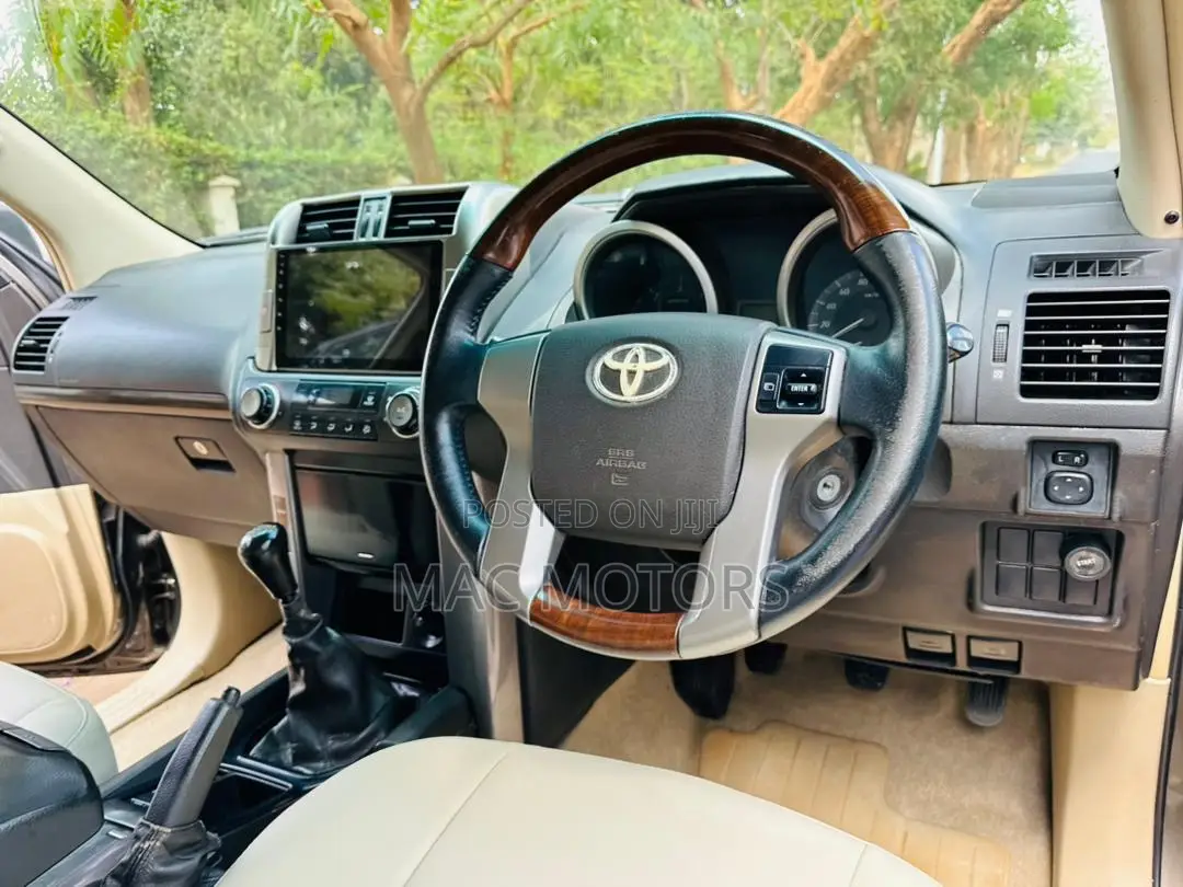 Toyota Land Cruiser Prado 3.0 TD 2012 Beige