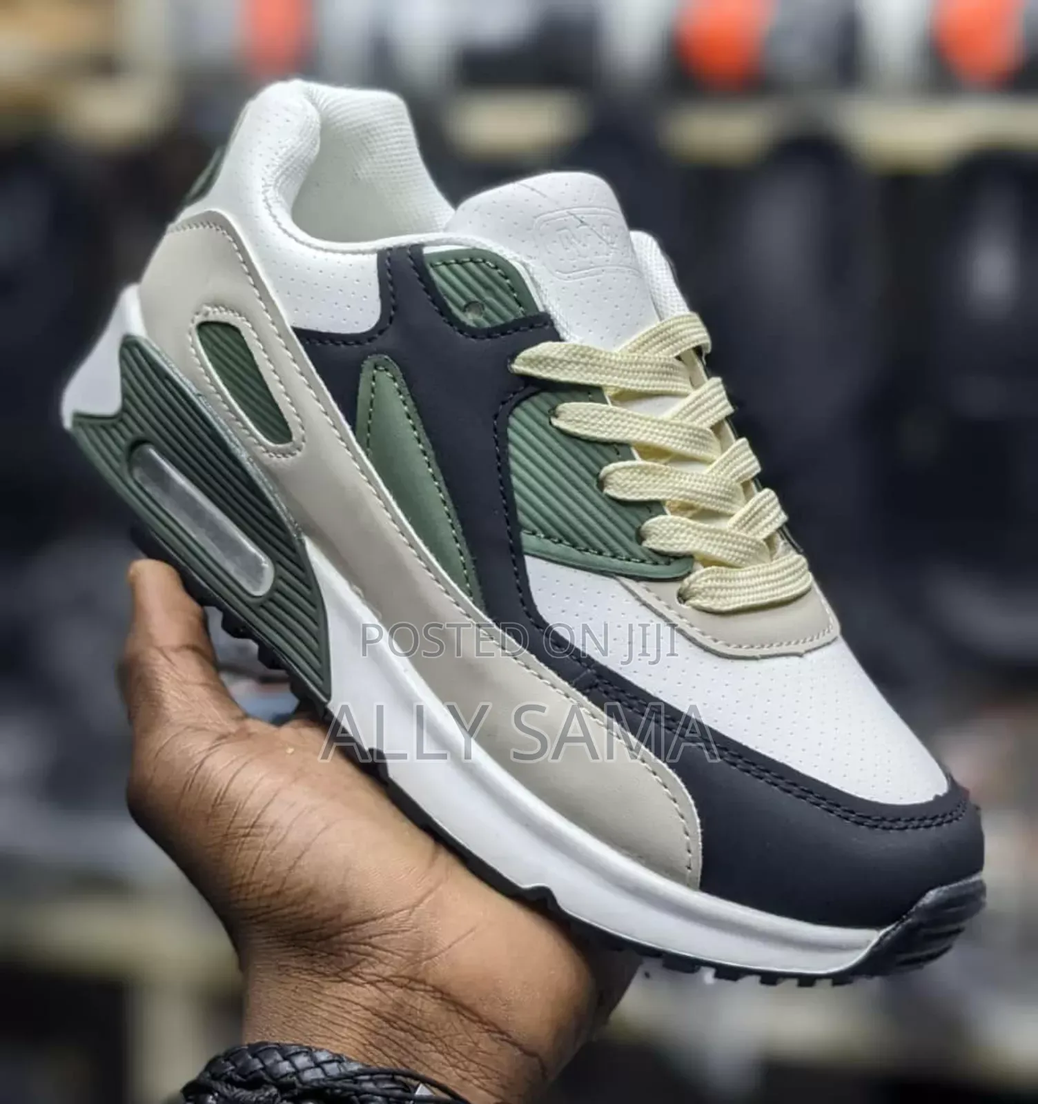 Boys Airnike Seakers