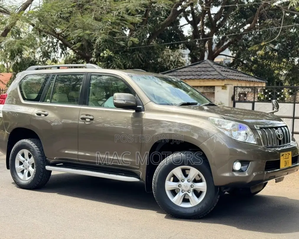Toyota Land Cruiser Prado 3.0 TD 2012 Beige