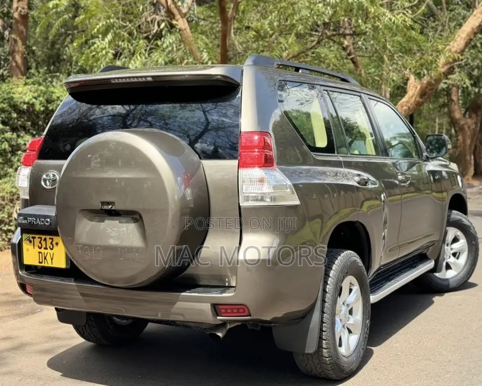 Toyota Land Cruiser Prado 3.0 TD 2012 Beige