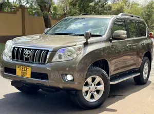 Toyota Land Cruiser Prado 3.0 TD 2012 Beige