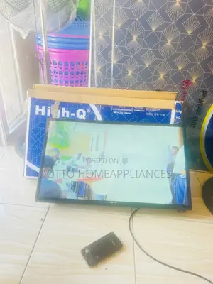 Tv Highq Inch 32 Bado Mpya Kabisa
