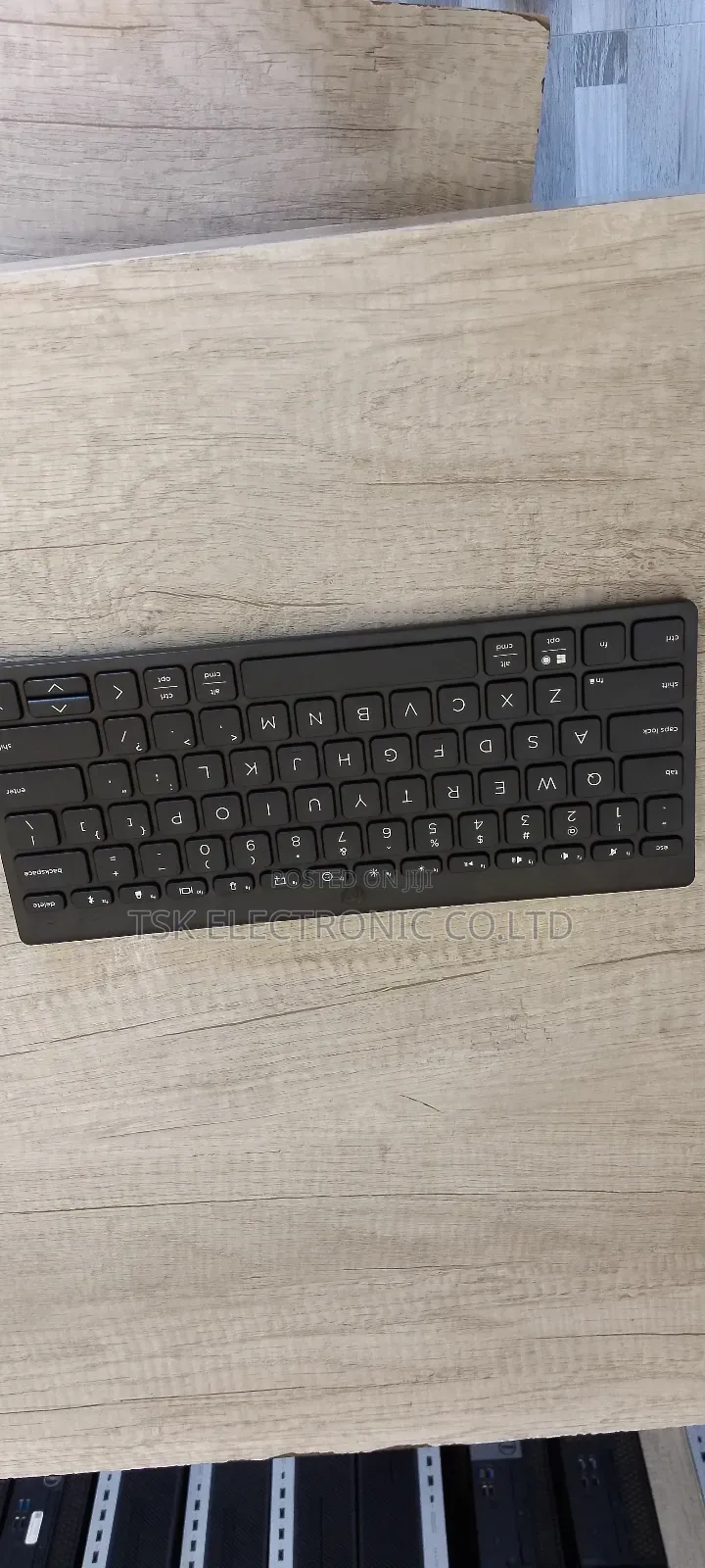 Multi -Device Bluetooth Keyboard Wireless