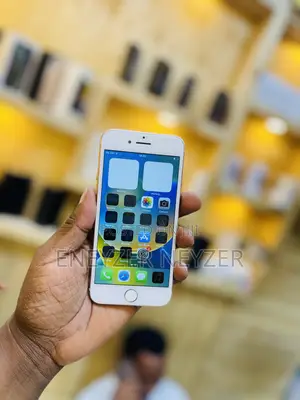 Apple iPhone 8 64 GB Gold